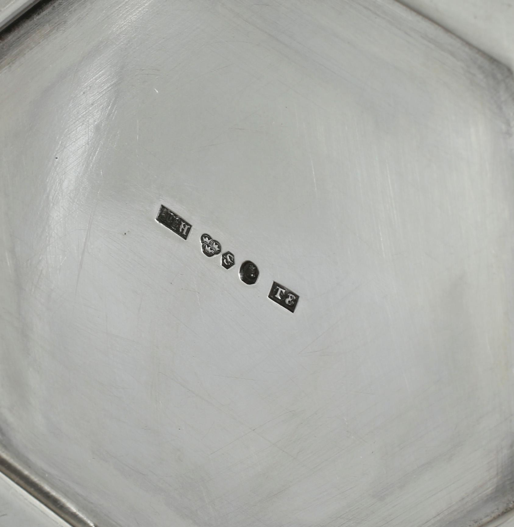 BÄGARE, silver, J L Hultman AB, Stockholm, 1945. Vikt ca 333 g.