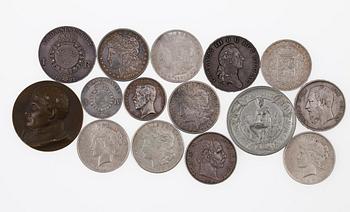 PARTI MYNT OCH MEDALJER, 15 st, mest silver, Sverige, Belgien, Danmark, USA, 1700-1900-tal.