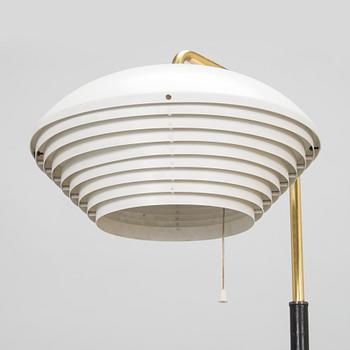 Alvar Aalto, lattiavalaisin, A811, Valaistustyö.