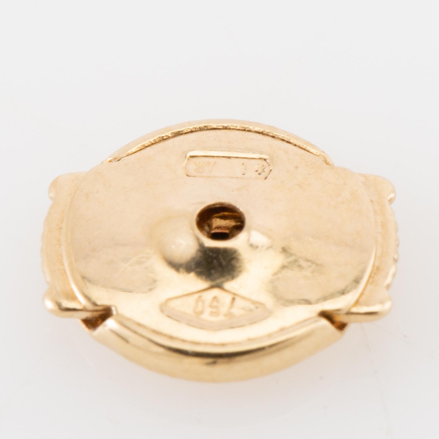 Earrings a pair of "Move Uno Chain and Stud Earrings", Messika.