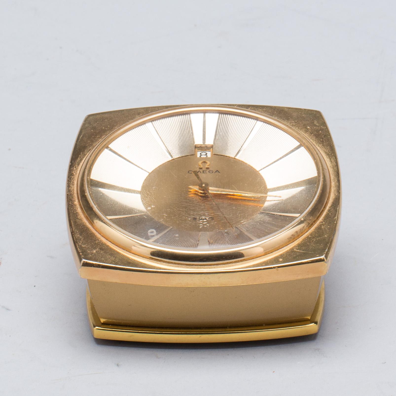 BORDSUR, Omega, 1900-talets mitt/andra hälft.