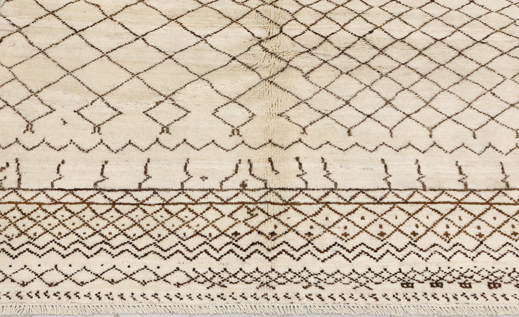 A Moroccan rug, approx. 180 x 123 cm.