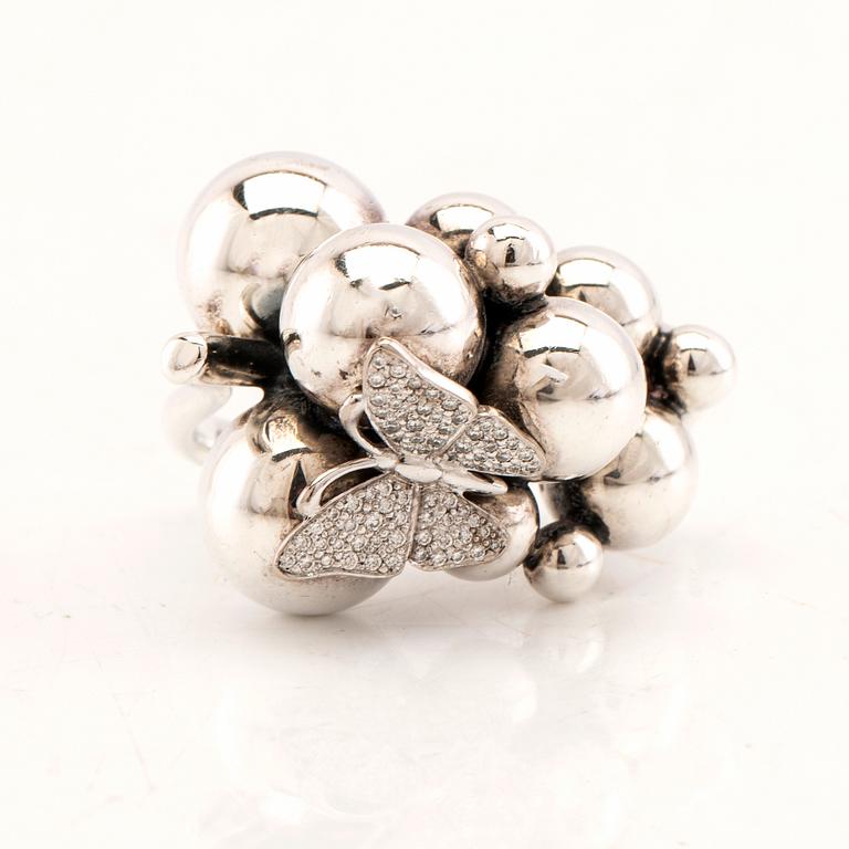 Georg Jensen, ring silver "Moonlight Grapes" med runda briljantslipade diamanter, design Harald Nielsen.