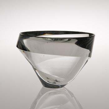 A "Kierre" ("whirl") bowl, model 3276/3876, signed Tapio Wirkkala, Iittala. Mid 1950s.