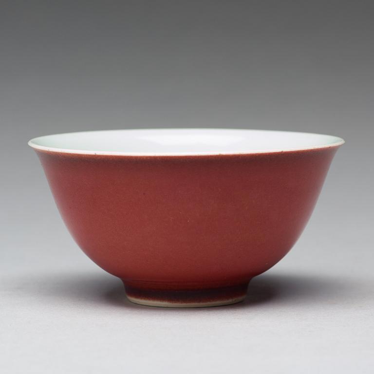 A 'sang de boef' glazed bowl, Qing dynasty (1644-1912), with Qianlong mark.