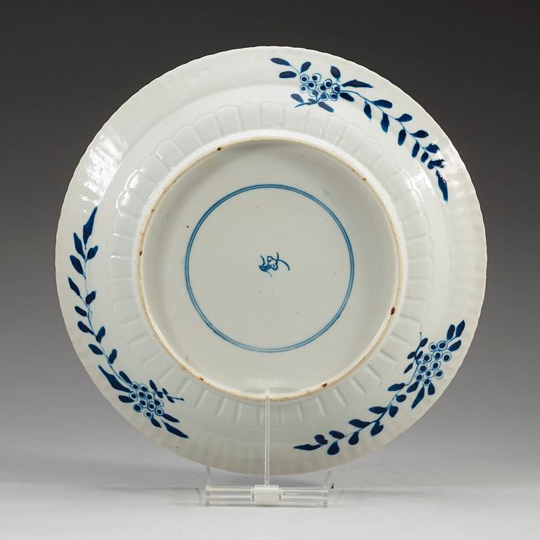 A blue and white carp dish, Qing dynasty, Kangxi (1662-1722).