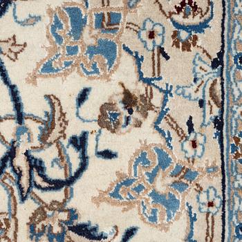 Carpet, Nain approx. 255 x 162 cm.