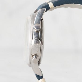 UNIVERSAL GENEVE, Uni-Compax, chronograph, "Big Eye".