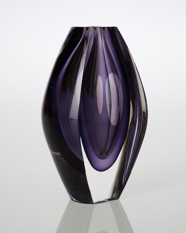 A Mona Morales Schildt glass vase, 'Ventana', Kosta 1960's.