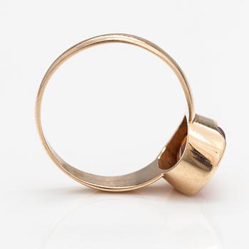 Sormus, 14K kultaa, hessoniittigranaatti.