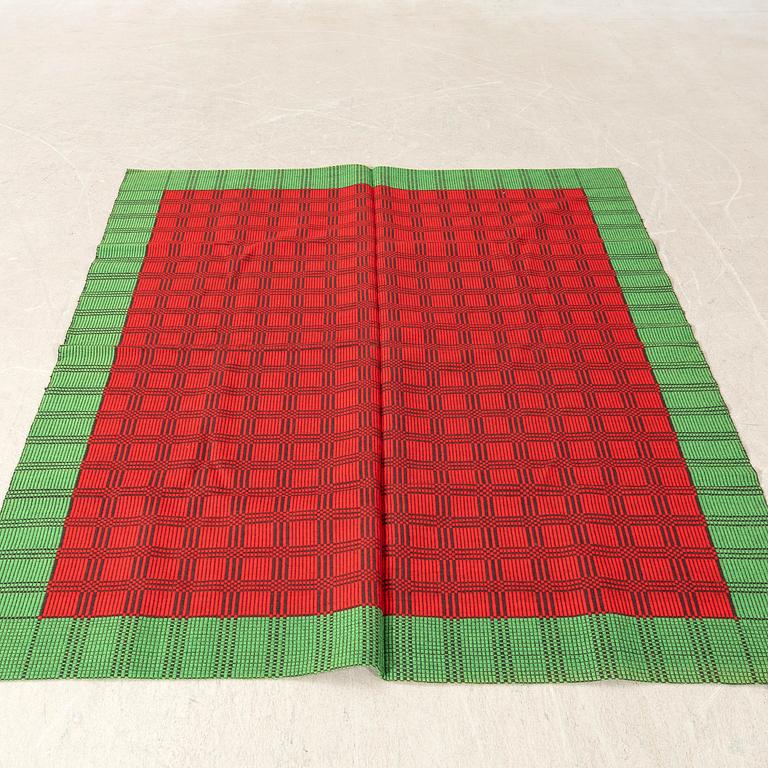 Stone tablecloths 3 pcs early 20th century, approximately 167x135 cm, 170x140 cm, and 172x150 cm.