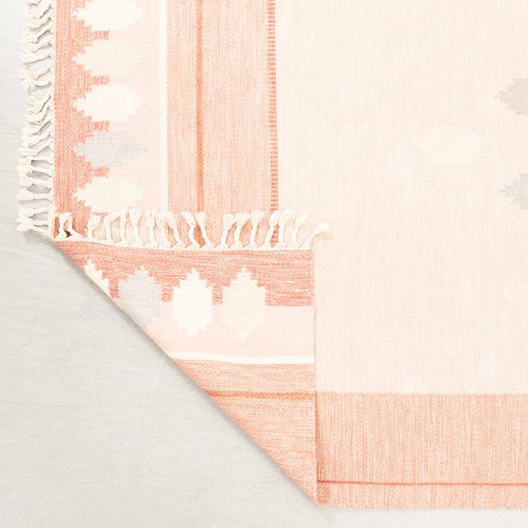 Ingegerd Silow, Rölakan rug signed ca 308x194 cm.
