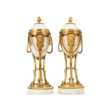 553. A pair of Louis XVI late 18th century candlesticks/cassolettes.