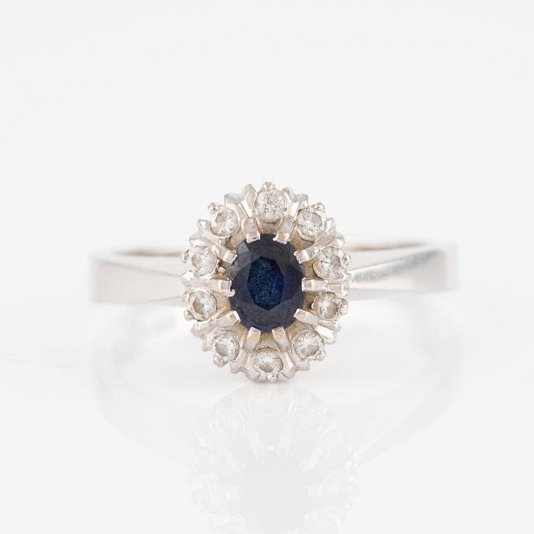 Ring, carmosé, Evert Lindberg, 18K vitguld med safir och briljantslipade diamanter.