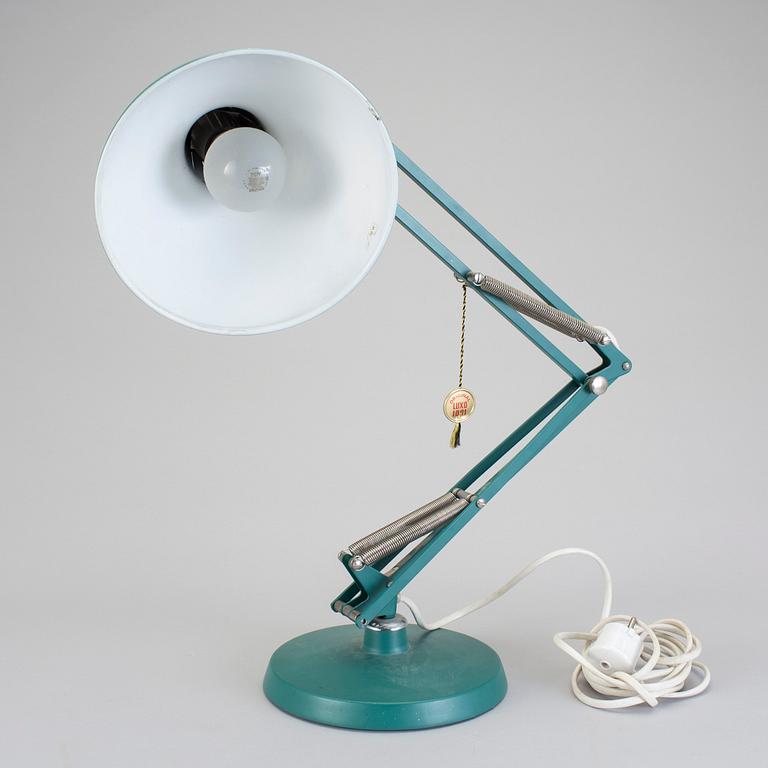 A Luxo 1001 desk lamp around 1950.
