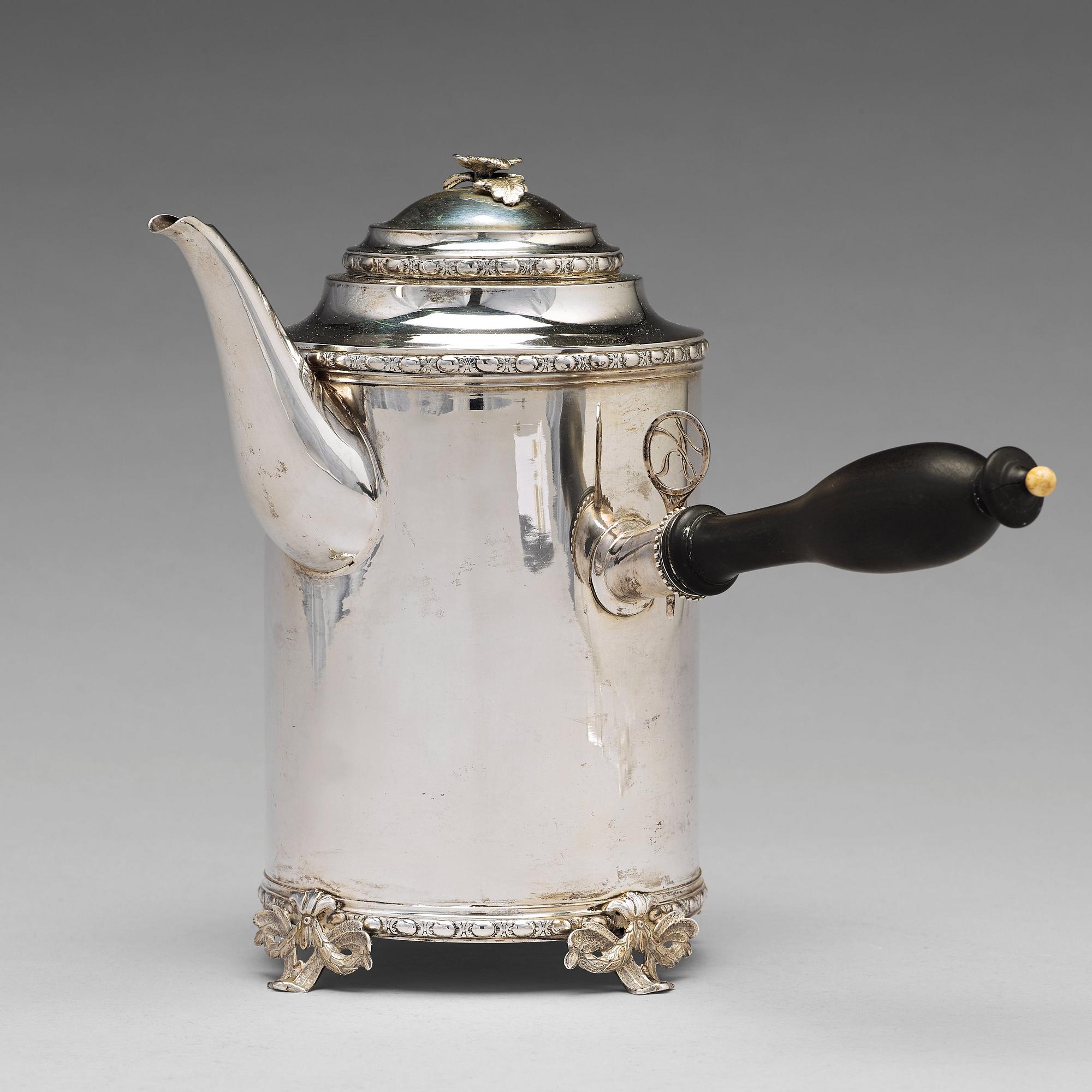 Johan Schvart, kaffekanna/cylinderkanna, silver, Karlskrona 1791. Gustaviansk.