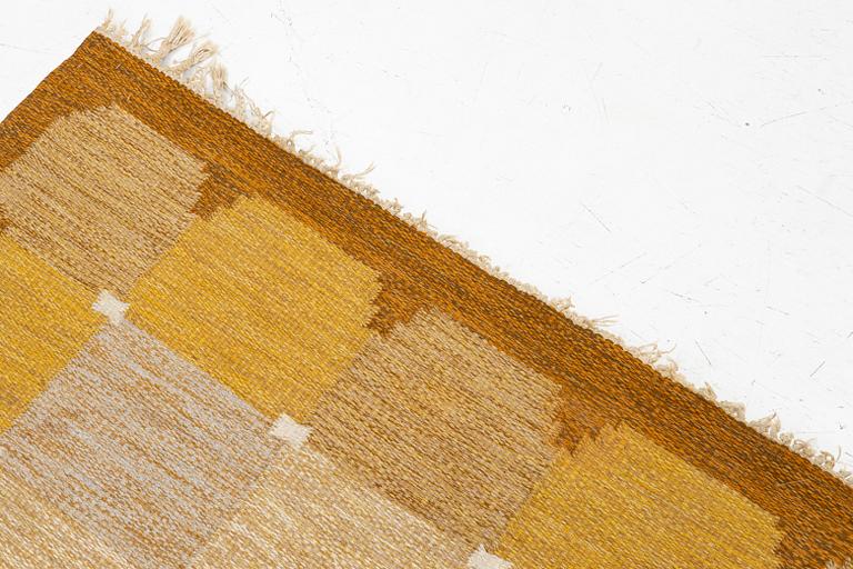 Ingegerd Silow, Rölakan rug signed IS, approx. 206 x 136 cm.
