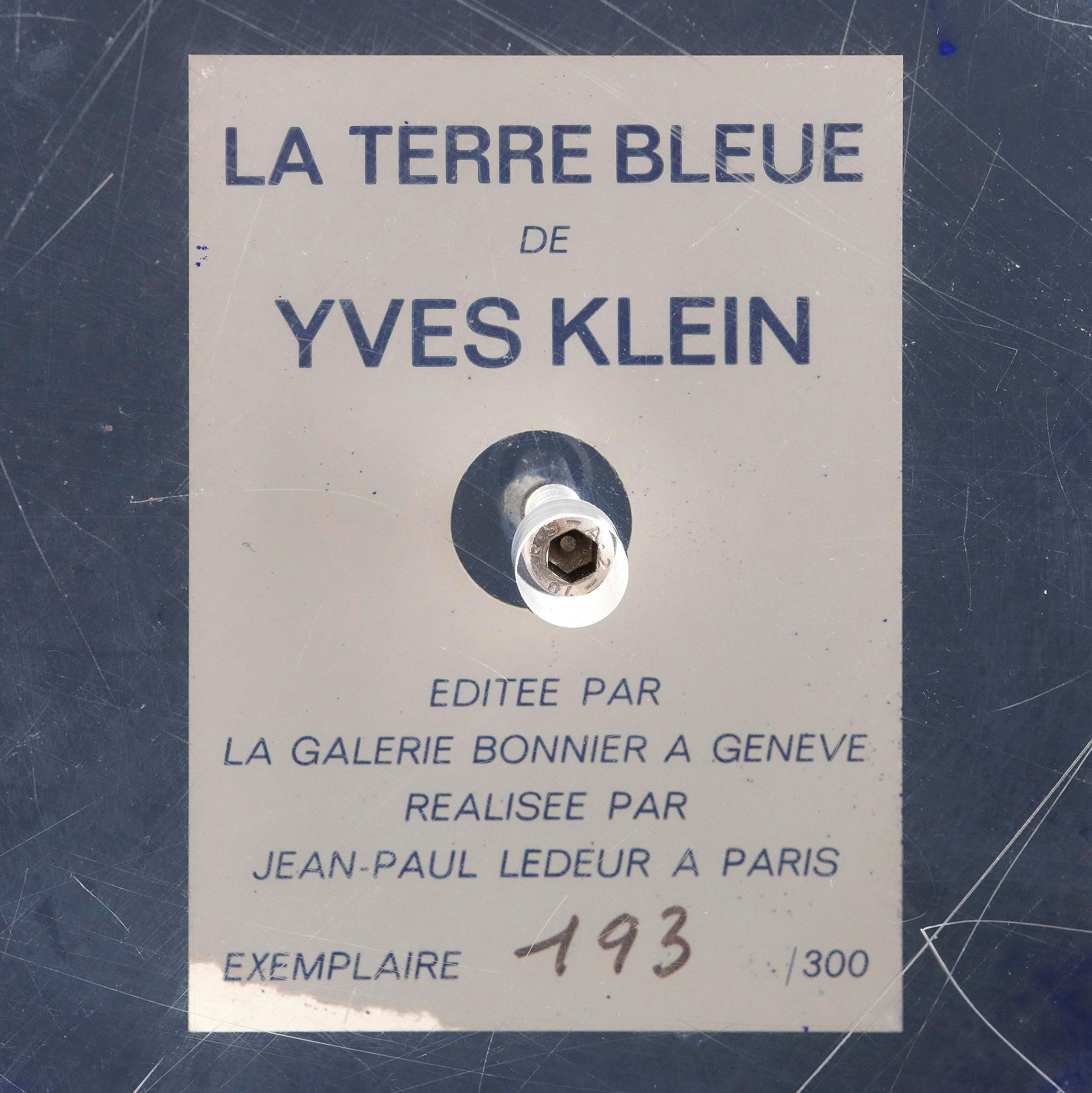 Yves Klein, "La Terre Bleue".