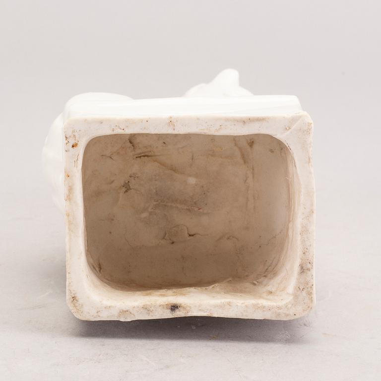 A Chinese blanc de chine joss stick holder, Qing dynasty, Kangxi (1662-1722).