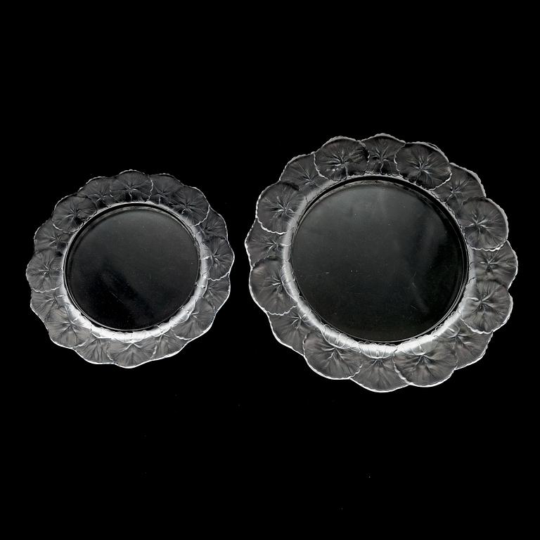 A set of 20 Lalique 'Honfleur' plates from the latter half of the 20th century.