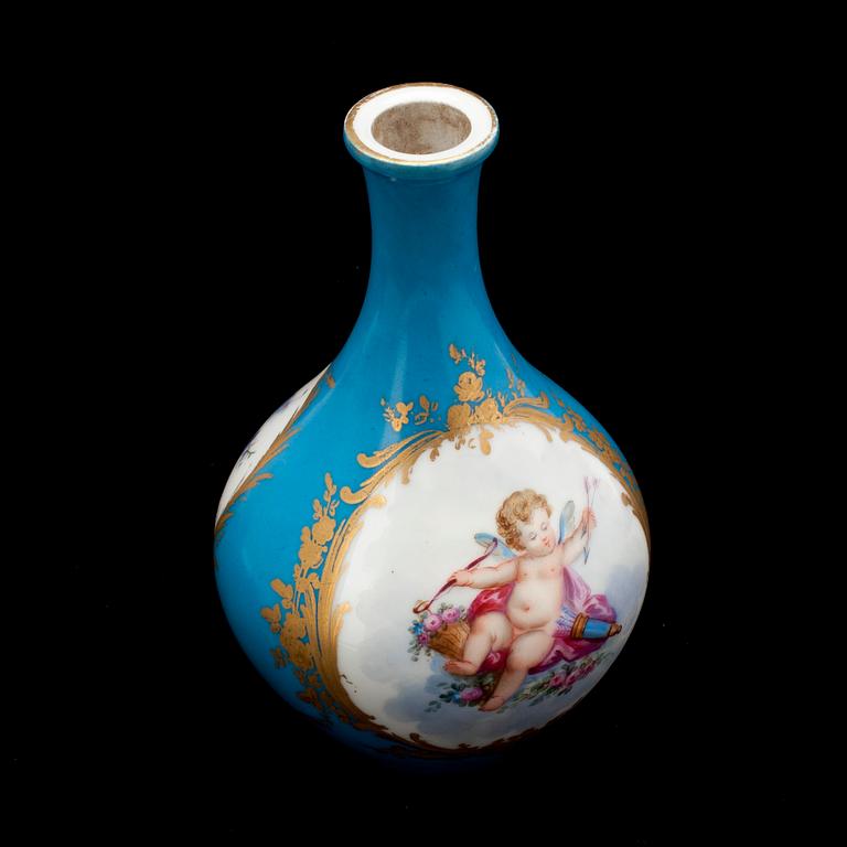 VASER ETT PAR, Sevres stil, Frankrike 1800-tal.