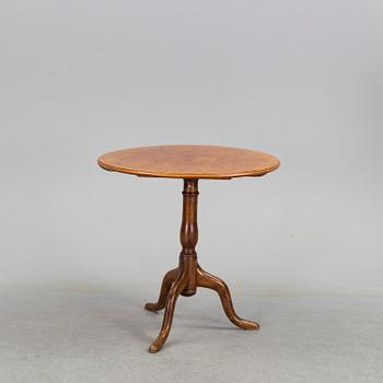 A table by Jacob Sjölin (act. 1767-1785).