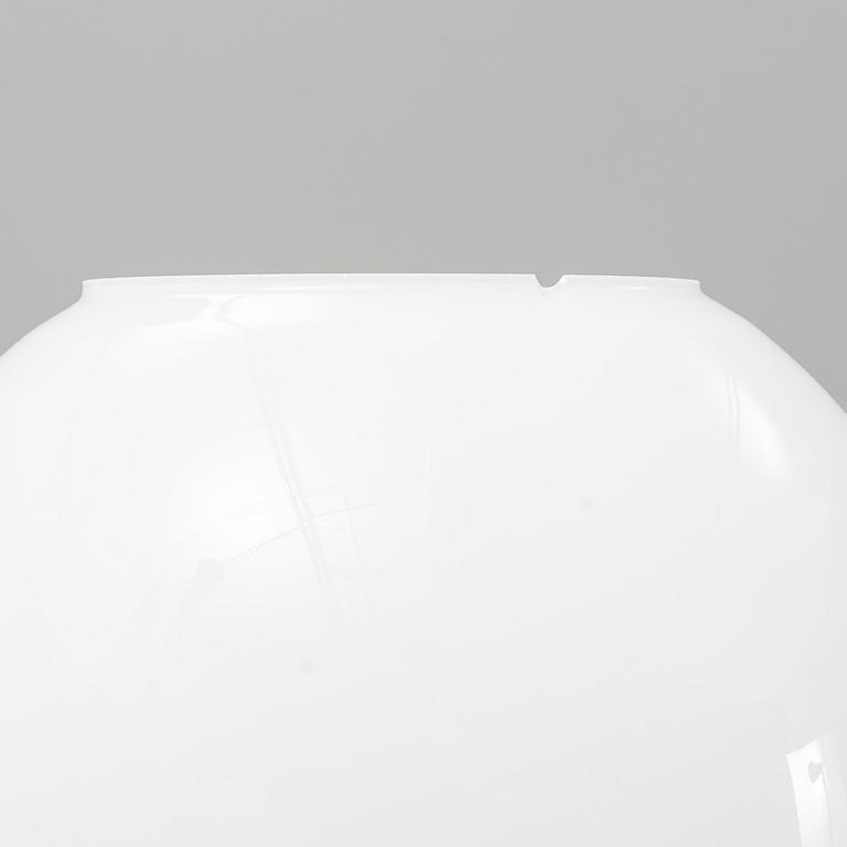 A pair of wall lamps "model V-118" in brass and glass, Bergboms.