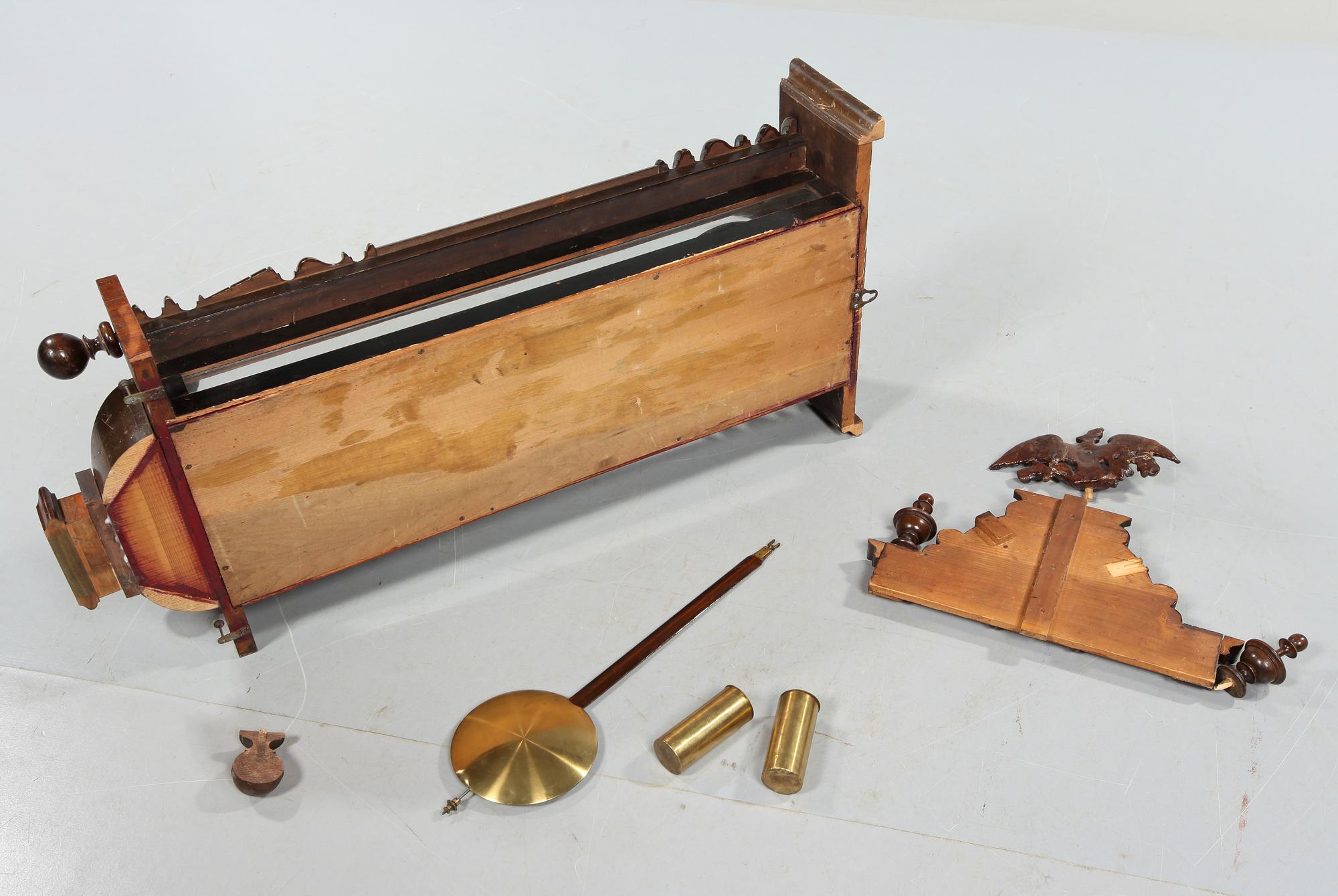 VÄGGUR, sk lodur, nyrenässans, 1800-talets slut.