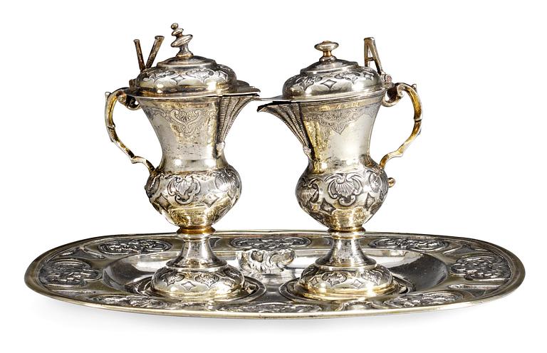 An Augsburg 1740s silver tray and a pair of jugs, marks of French import.