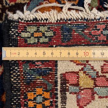 Carpet, Hamadan, approx. 188 x 128 cm.