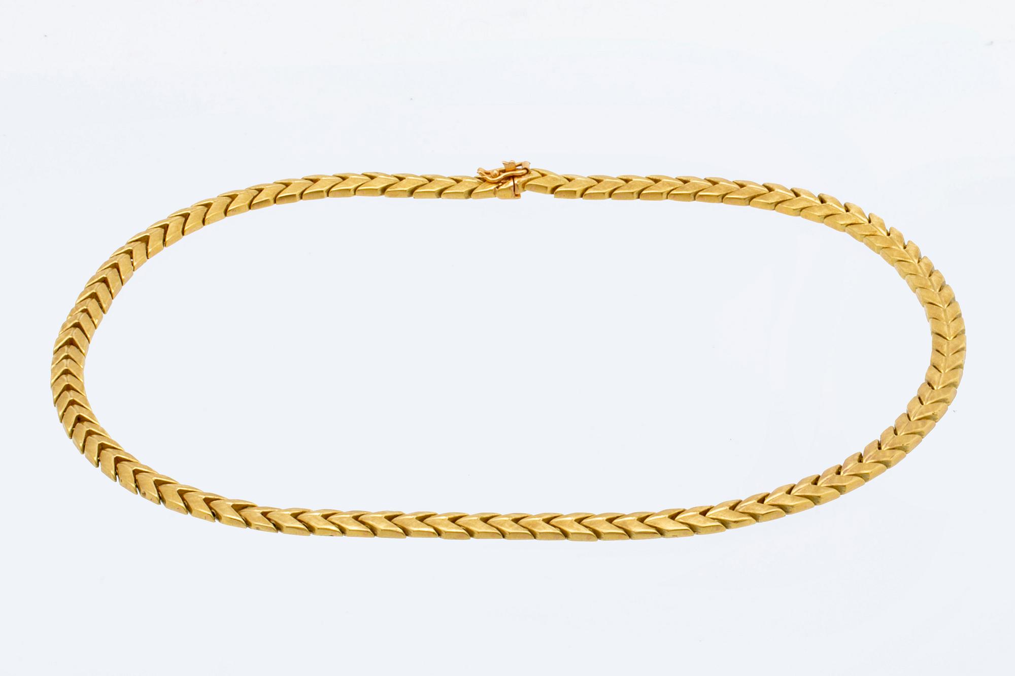 Necklace 18K gold, 28,6 g, approx 42 x 0,5 cm.