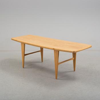 a Svante Skogh oak coffee table from Seffle Möbelfabrik, mid 20th century.