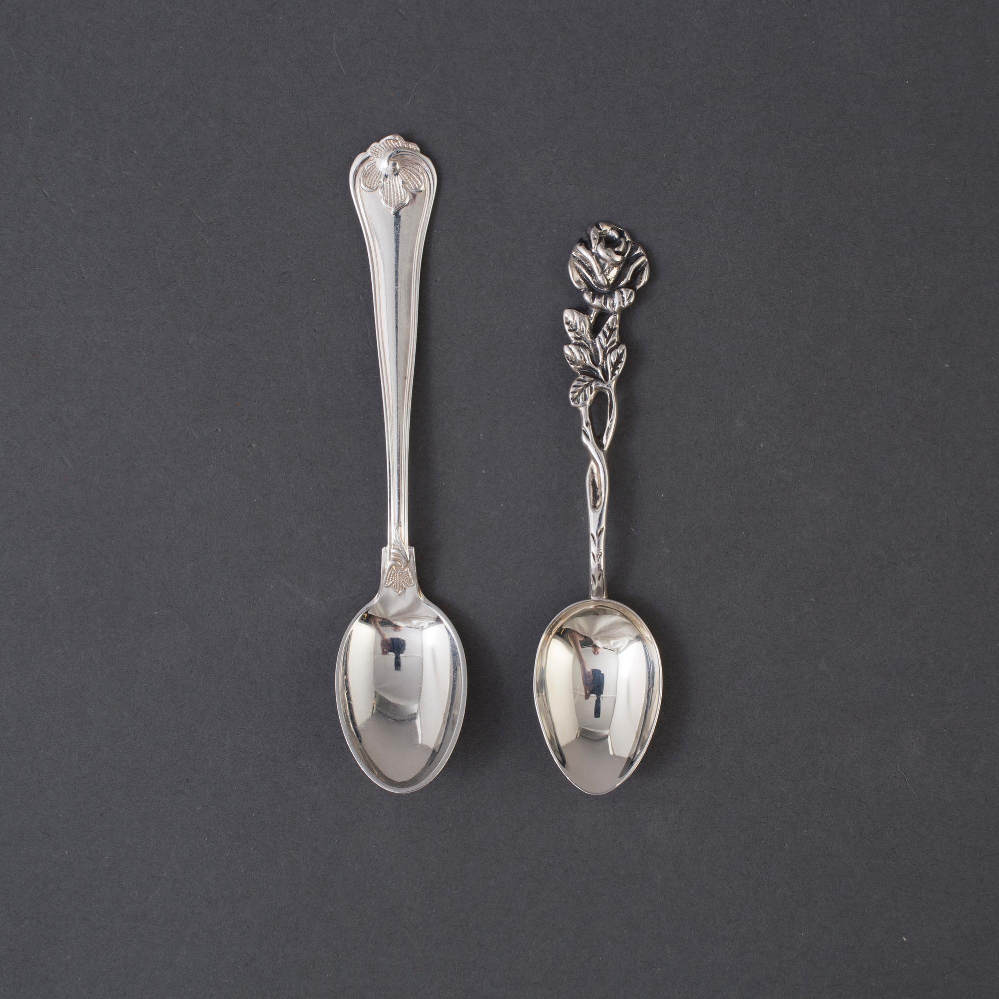 24 SILVER COFFEE SPOONS (12+12), second half of the 20th century. Weight ca 230 g.