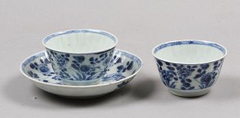 KOPP MED FAT samt KOPP. Kangxi (1662-1722), Kina.