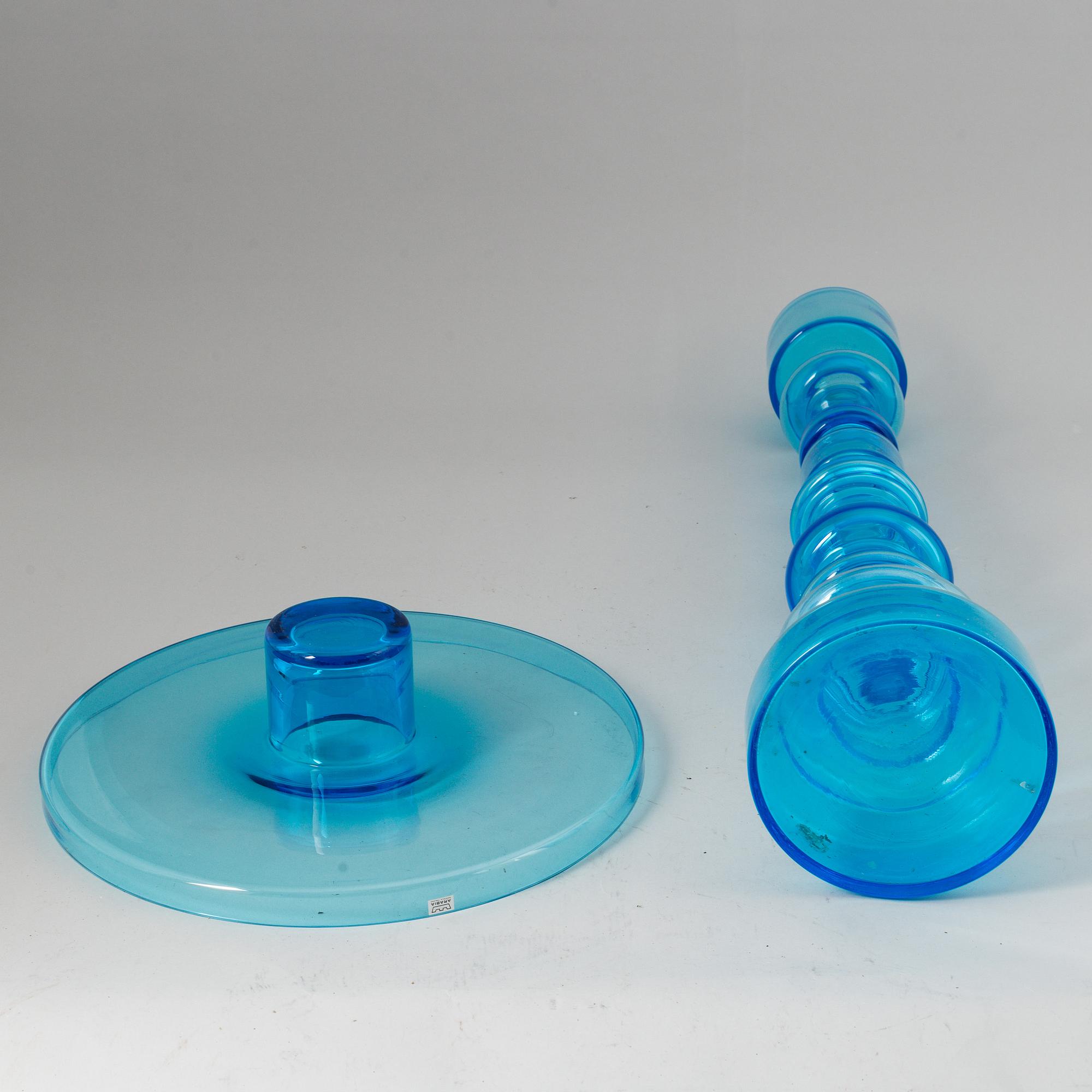 OIVA TOIKKA, a glass vase and dish, "Fyren", labeled Arabia and Nuutajärvi, Finland.