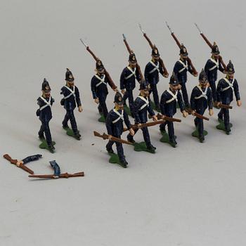 TENNSOLDATER, 48 st, bl.a. Holger Eriksson, 1900-tal.