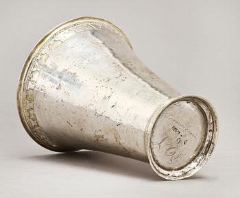 BÄGARE, silver, Gottfried Dubois, Stockholm, 1740. Vikt 250 gram.