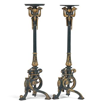 21. Piedestaler, ett par , 1800-talets slut.