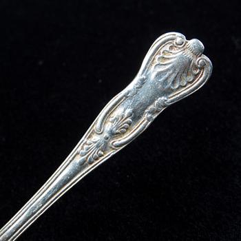 DIV. BESTICK, 12 delar, silver 1800-tal. "Engelsk snäck".