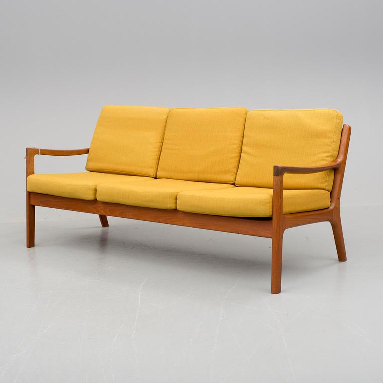SOFFA, KARMSTOLAR, 2 st, Ole Wanscher, för France & Son, Danmark samt SOFFBORD, 1900-talets andra hälft.