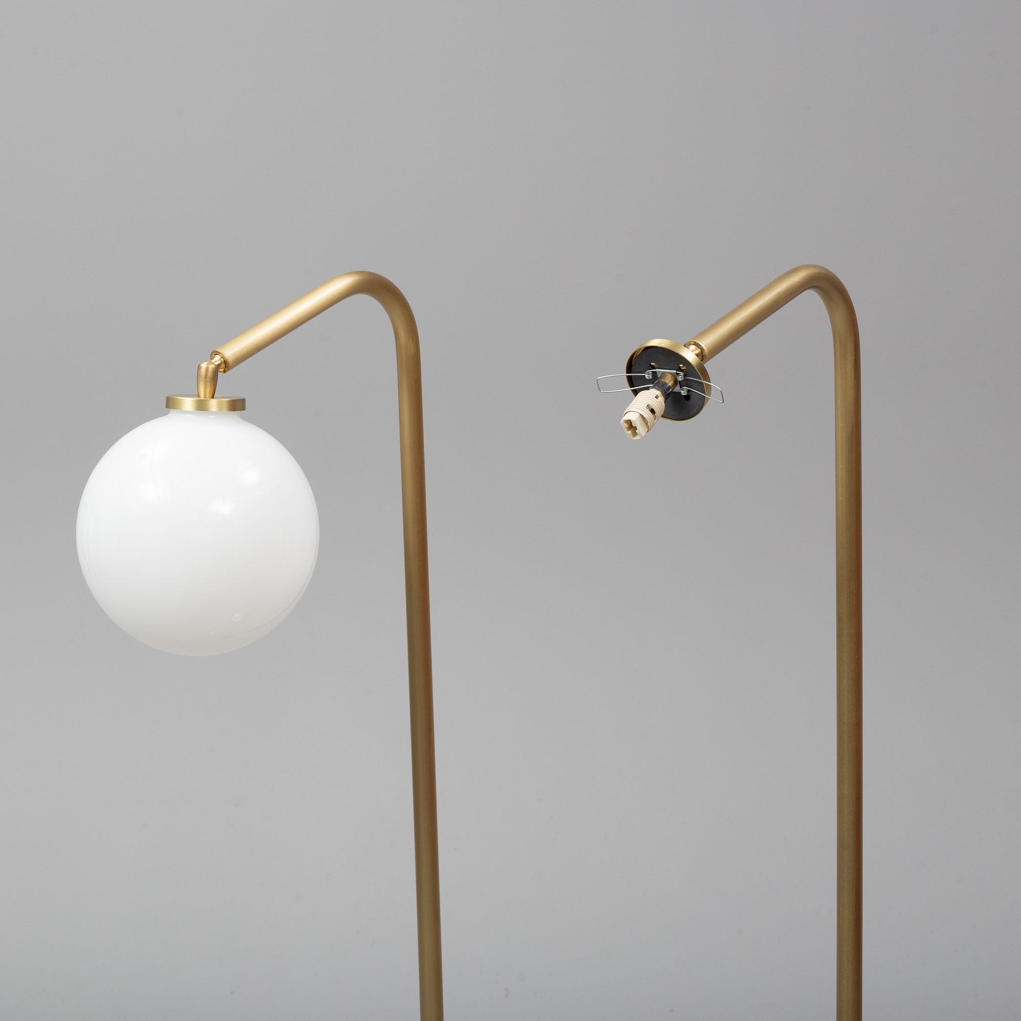 A pair of 'Oscar' floor lights from CTO Lighting.