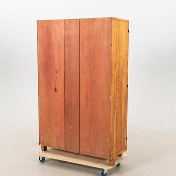 Wardrobe, first half of the 20th century.