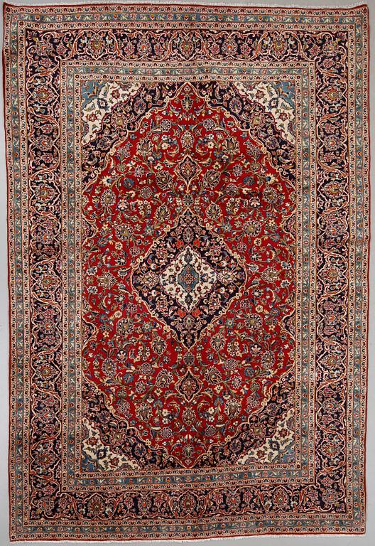 MATTA, Keshan, ca 362x245 cm.