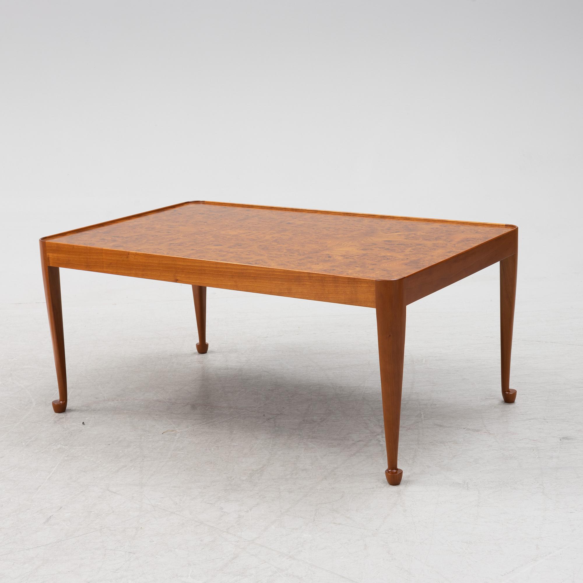 Josef Frank, soffbord, model 2073, formgivet 1949.