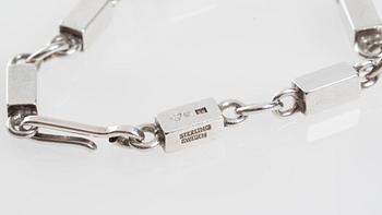 ARMBAND, Wiwen Nilsson, Lund, 1969. Sterlingsilver.