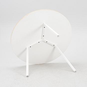 Leif Jørgensen, a "Loop Stand", dining table, Hay.