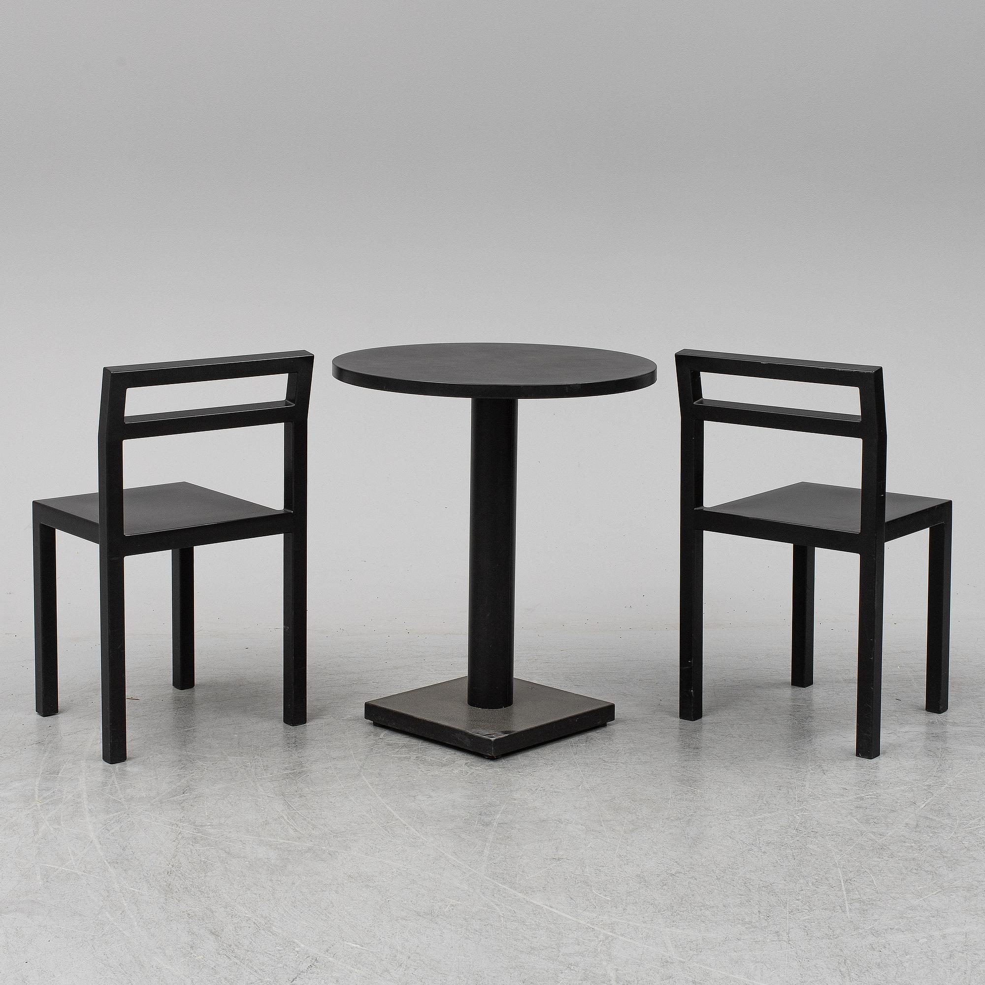 BORIS BERLIN/POUL CHRISTIANSEN, bord med två stolar, "Non", Komplot design, Källemo.