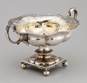 SKÅLFAT, silver, Gustav Robert Lindbäck, Nederkalix 1907. Vikt ca 416 gram.