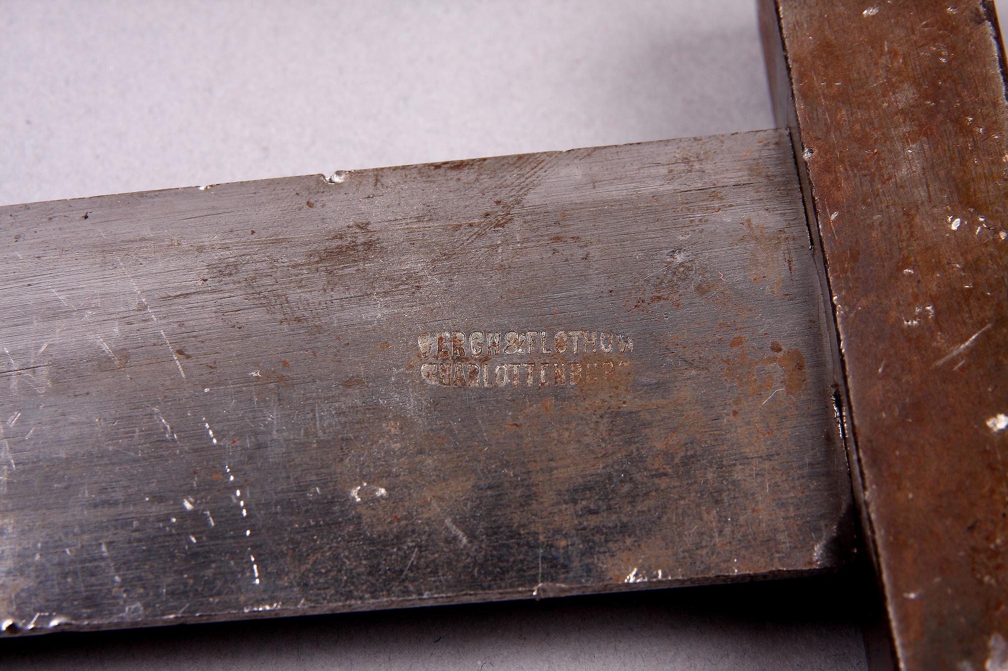 SVÄRD SAMT SABEL, 1900-tal.