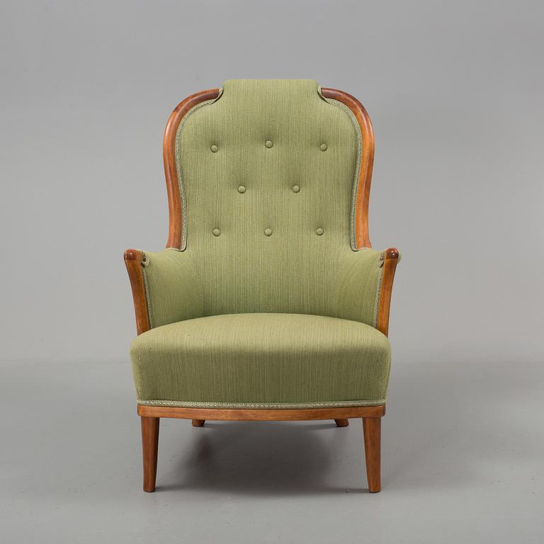 CARL MALMSTEN, fåtölj, "Vår fru", för AB OH Sjögren, Tranås, 1900-talets andra hälft.